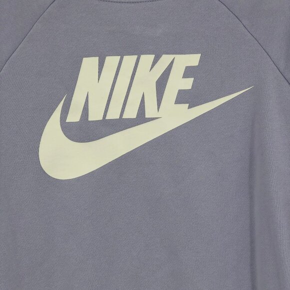 Nike Purple Long-Sleeve Sweatshirt | Classic Style, Pullover - Picture 5 of 6